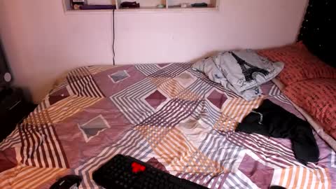 valerie luxe   online show from September 17, 2025, 5:09 am