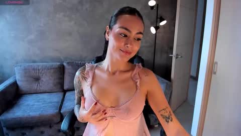  call me Val  online show from November 19, 2025, 2:28 pm