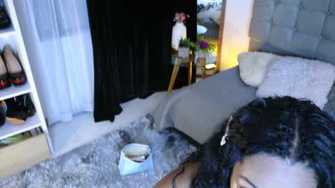 Snapshot of valeriebony chatting on January 16, 2025, 4:17 am Valerie Style3 online show from January 16, 2025, 4:17 am