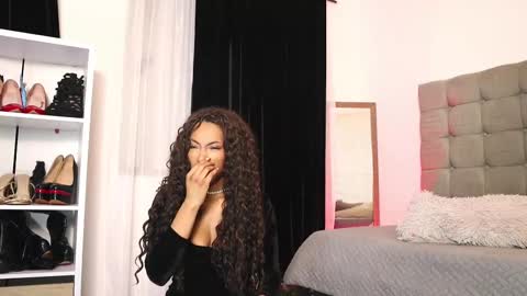 Snapshot of valeriebony chatting on February 20, 2025, 9:55 am Valerie Style3 online show from February 20, 2025, 9:55 am