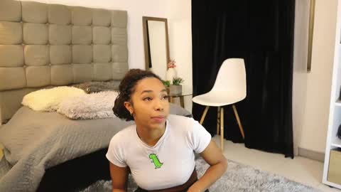 Snapshot of valeriebony chatting on March 3, 2025, 3:52 am Valerie Style3 online show from March 3, 2025, 3:52 am