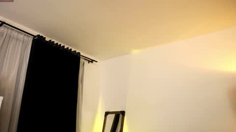 Snapshot of valeriebony chatting on October 7, 2025, 4:20 am Valerie Style3 online show from October 7, 2025, 4:20 am