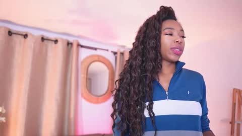 Snapshot of valeriebony chatting on November 11, 2025, 4:01 am Valerie Style3 online show from November 11, 2025, 4:01 am