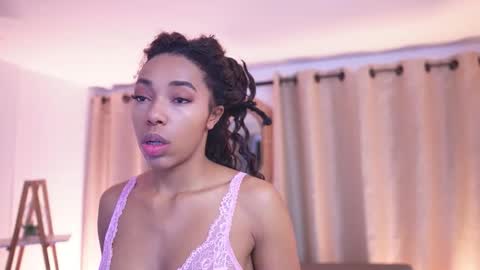 Snapshot of valeriebony chatting on November 18, 2025, 3:45 am Valerie Style3 online show from November 18, 2025, 3:45 am