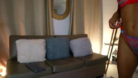 Snapshot of valeriebony chatting on November 26, 2025, 4:35 am Valerie Style3 online show from November 26, 2025, 4:35 am