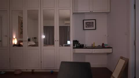 Valerie online show from January 7, 2026, 2:25 am