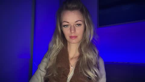 Valerie  online show from February 9, 2026, 2:21 pm