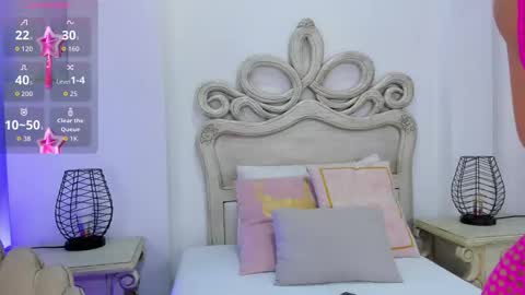 Snapshot of valerith_vega chatting on October 14, 2025, 11:44 am   online show from October 14, 2025, 11:44 am