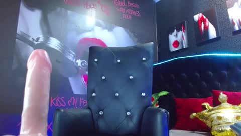 Snapshot of valery_meer_ chatting on December 19, 2024, 3:30 pm Valeria online show from December 19, 2024, 3:30 pm