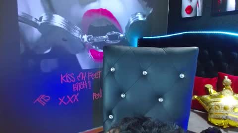 Snapshot of valery_meer_ chatting on December 19, 2024, 6:34 pm Valeria online show from December 19, 2024, 6:34 pm