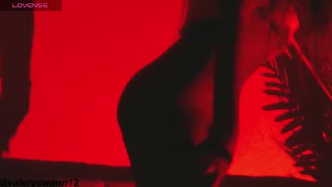 Valery swan1 online show from February 16, 2025, 2:42 am