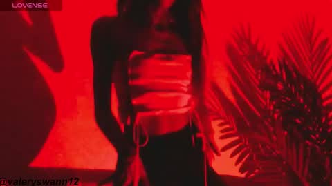 Valery swan1 online show from February 17, 2025, 2:42 am