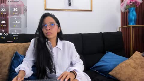 Snapshot of valery_wang chatting on October 18, 2025, 11:44 am Val online show from October 18, 2025, 11:44 am