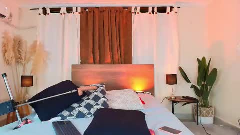 Snapshot of valery_yepes_ chatting on February 26, 2026, 12:04 pm Valery online show from February 26, 2026, 12:04 pm