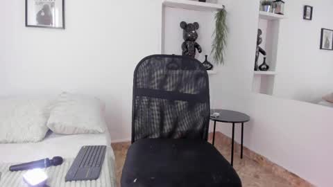 call me Maria online show from September 19, 2025, 2:13 am