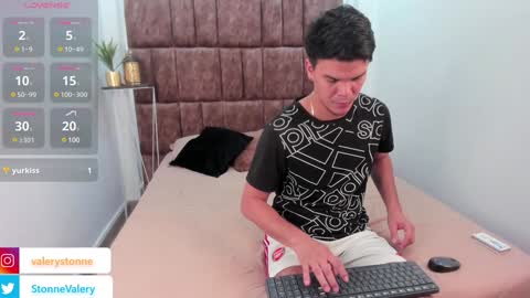 Valery Stonne  online show from January 30, 2025, 9:04 pm