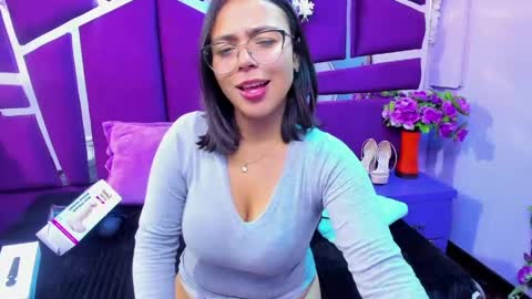 Snapshot of valerysweety__ chatting on June 4, 2026, 3:01 am ValerySweety online show from June 4, 2026, 3:01 am