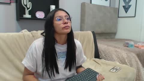 valevicious online show from February 19, 2025, 10:09 pm