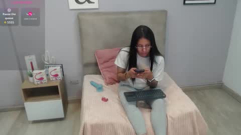 valevicious online show from November 15, 2025, 1:51 pm