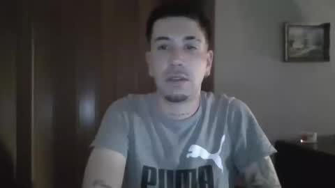 Snapshot of valizero chatting on November 18, 2025, 8:52 am valizero online show from November 18, 2025, 8:52 am