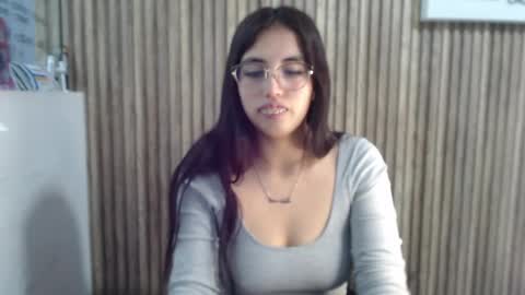 Snapshot of valk_diaz chatting on April 30, 2026, 5:14 am Valk online show from April 30, 2026, 5:14 am