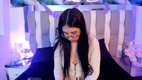 Snapshot of valk_diaz chatting on June 7, 2026, 12:20 pm Valk online show from June 7, 2026, 12:20 pm