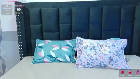 Valkiria moore  online show from March 28, 2026, 8:19 pm