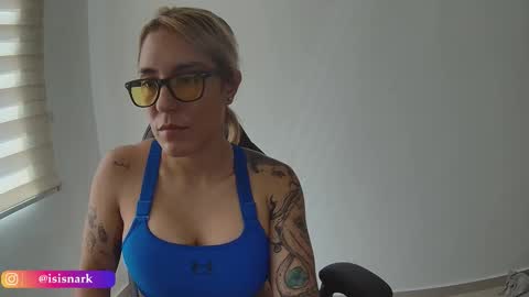 Snapshot of valkyriarose chatting on February 11, 2026, 3:39 pm Isis online show from February 11, 2026, 3:39 pm