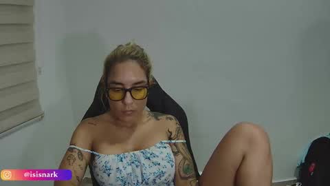 Snapshot of valkyriarose chatting on February 13, 2026, 3:13 am Isis online show from February 13, 2026, 3:13 am