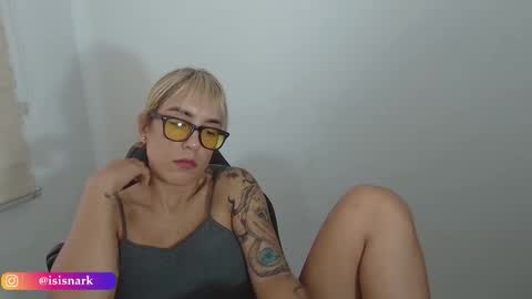 Snapshot of valkyriarose chatting on February 15, 2026, 10:28 pm Isis online show from February 15, 2026, 10:28 pm