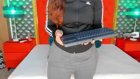 Valerie Val V online show from February 21, 2025, 2:06 pm