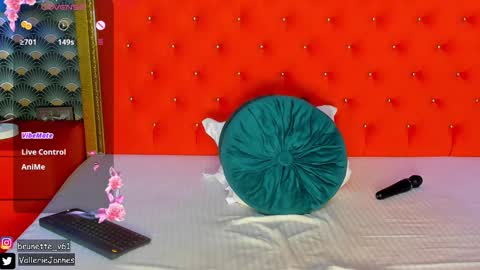 Valerie Val V online show from March 9, 2025, 7:23 am