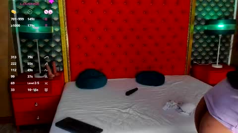 Valerie Val V online show from October 17, 2025, 8:28 am