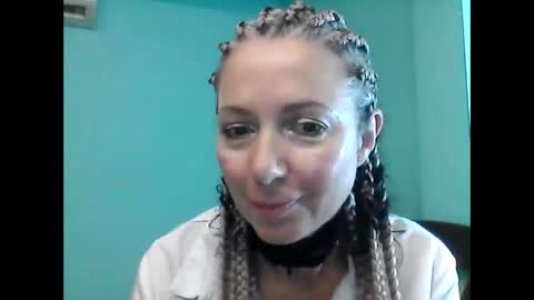 ValleriWind online show from February 14, 2025, 11:31 pm