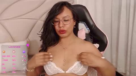 Snapshot of valleryc chatting on January 26, 2025, 3:06 am Vallery online show from January 26, 2025, 3:06 am