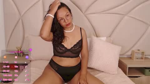 Snapshot of valleryc chatting on January 31, 2025, 6:03 pm Vallery online show from January 31, 2025, 6:03 pm