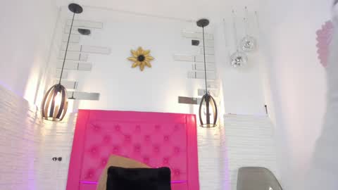 Snapshot of valloletsamar chatting on January 4, 2025, 11:11 am Vallolet Peach online show from January 4, 2025, 11:11 am