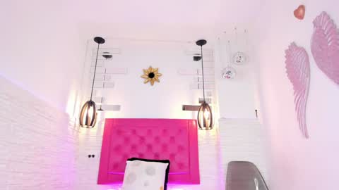 Snapshot of valloletsamar chatting on February 2, 2025, 11:30 am Vallolet Peach online show from February 2, 2025, 11:30 am