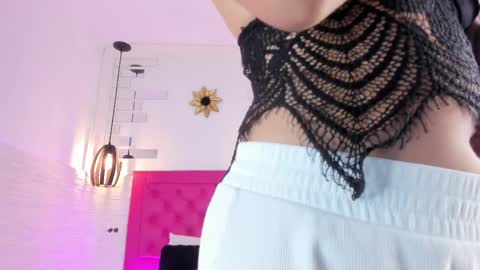 Snapshot of valloletsamar chatting on February 28, 2025, 11:36 am Vallolet Peach online show from February 28, 2025, 11:36 am