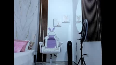 Snapshot of valloletsamar chatting on September 13, 2025, 11:21 am Vallolet Peach online show from September 13, 2025, 11:21 am