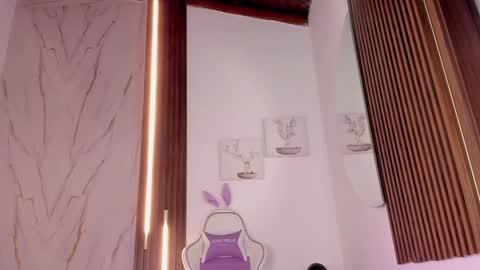 Snapshot of valloletsamar chatting on October 4, 2025, 11:41 am Vallolet Peach online show from October 4, 2025, 11:41 am