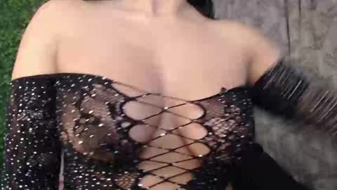 valquiria_sirgun online show from November 27, 2025, 9:55 am