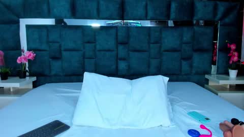 valtira nova online show from September 11, 2025, 7:47 pm