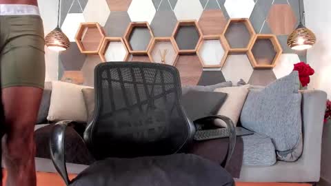 Snapshot of valtorkane chatting on September 12, 2025, 11:54 am valtorkane online show from September 12, 2025, 11:54 am