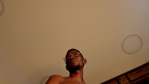 Snapshot of valtorkane chatting on October 18, 2025, 11:44 am valtorkane online show from October 18, 2025, 11:44 am