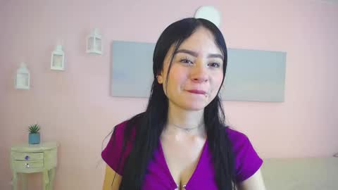 Isabella online show from February 12, 2026, 7:42 pm