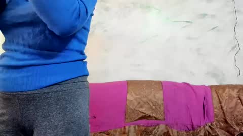 valentina online show from February 21, 2025, 8:29 am