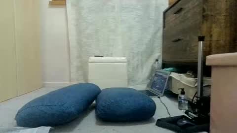 Snapshot of vanda26 chatting on April 22, 2026, 6:05 am Vanda online show from April 22, 2026, 6:05 am