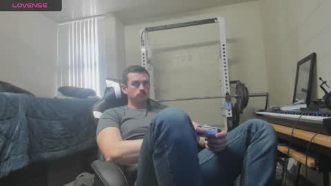 Vandal2021 online show from February 12, 2025, 9:01 pm