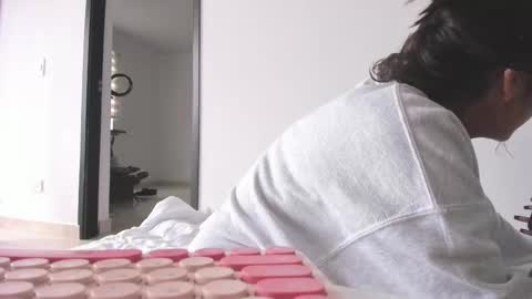 Snapshot of vandalovee chatting on March 6, 2025, 7:10 pm Babi Alu online show from March 6, 2025, 7:10 pm